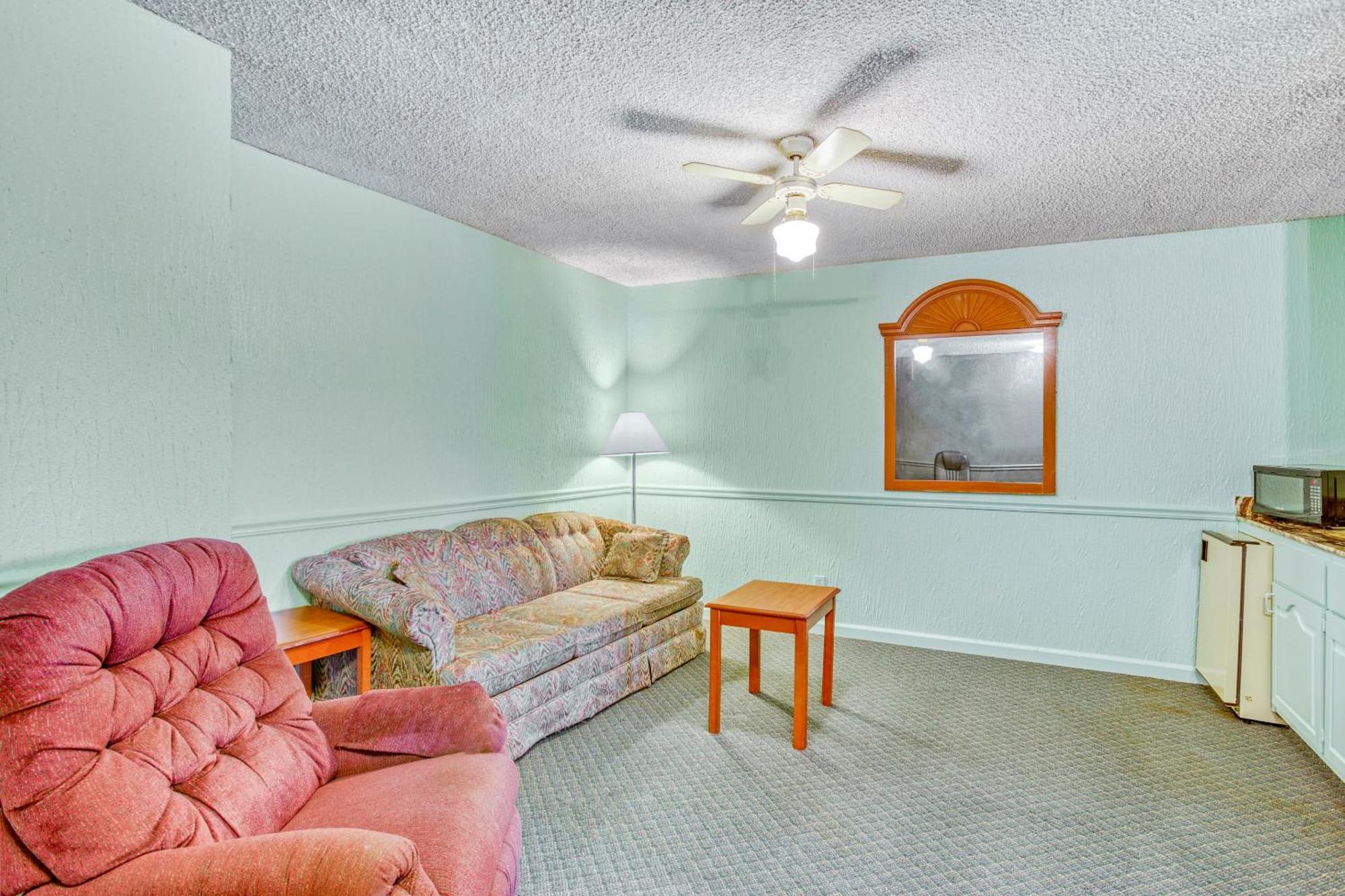 Oyo Townhouse Tulsa Woodland Hills Hotel Luaran gambar