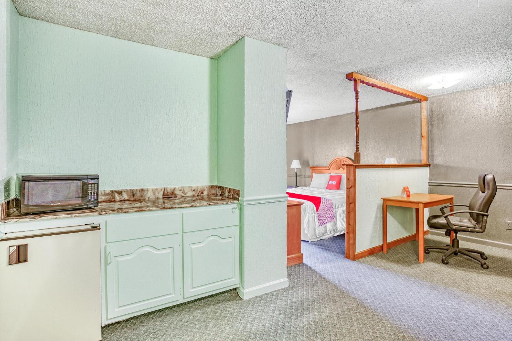 Oyo Townhouse Tulsa Woodland Hills Hotel Luaran gambar