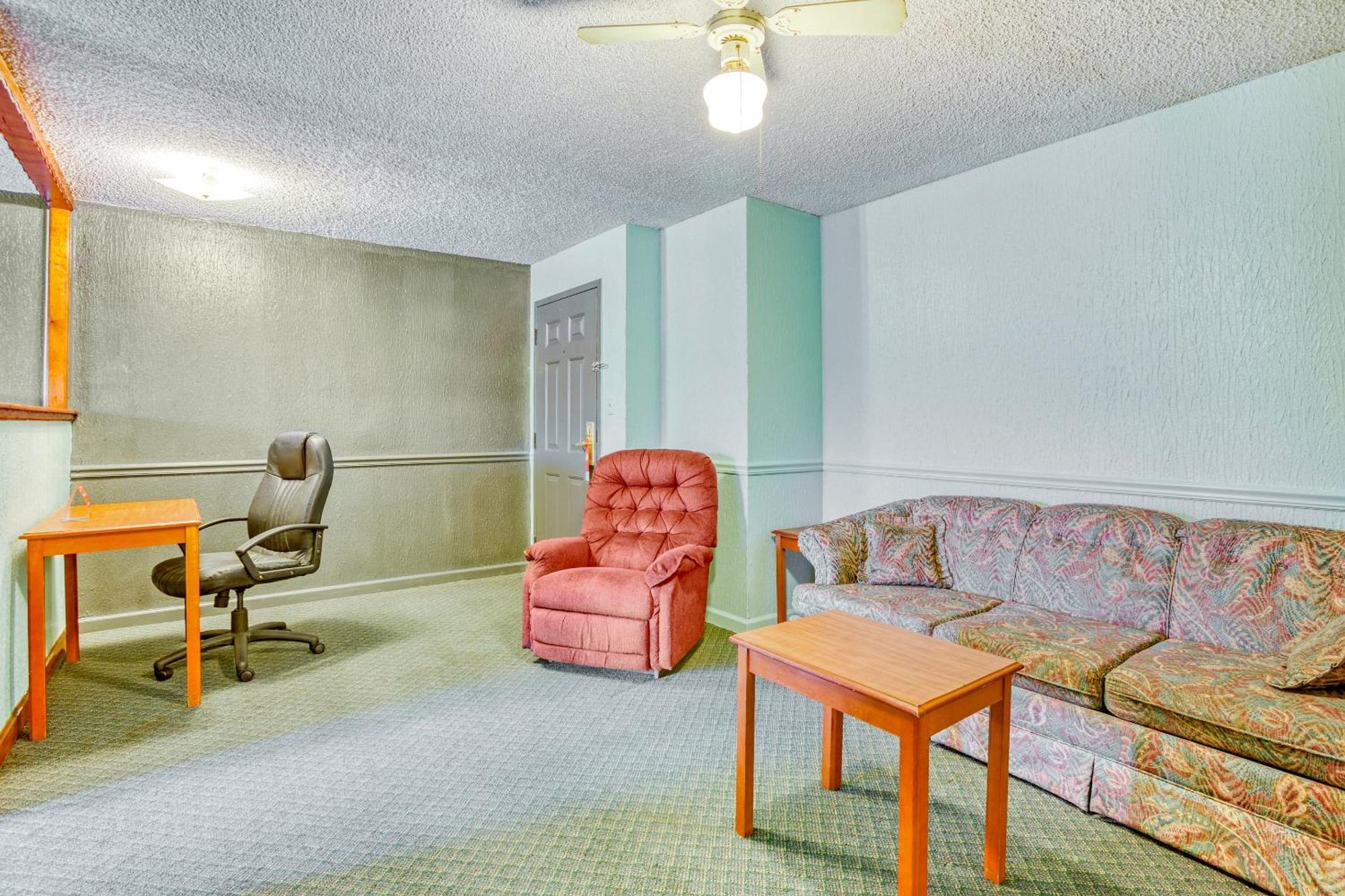 Oyo Townhouse Tulsa Woodland Hills Hotel Luaran gambar